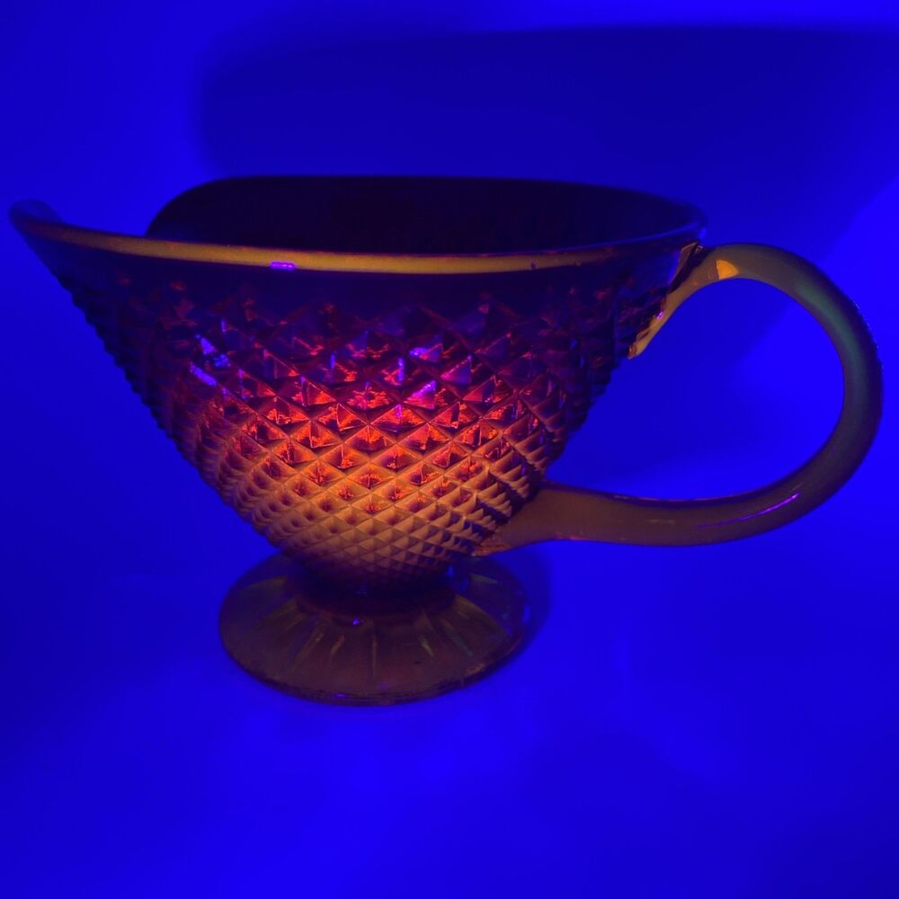 Vintage Jeannette Glass Amberina Diamond Point Footed Pitcher Cadmium